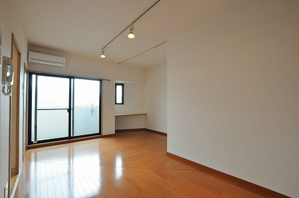 ユーフォリウム・マタマ リビング