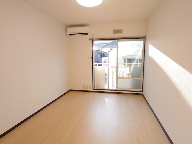 コーポ・エコー リビング