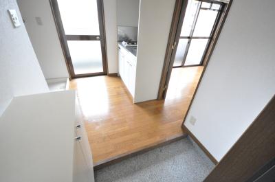 オリジンコアビル 玄関