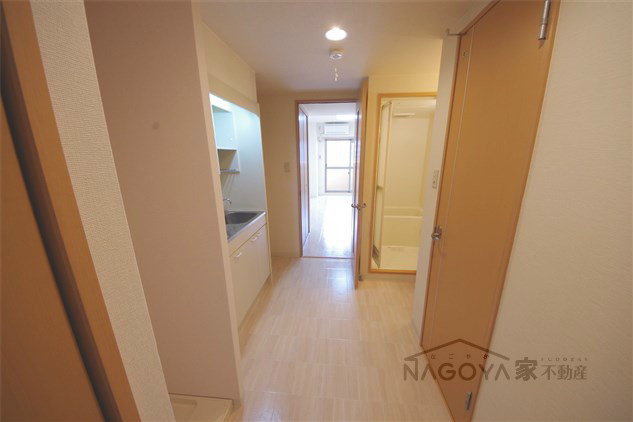 ソレーユ松原 玄関