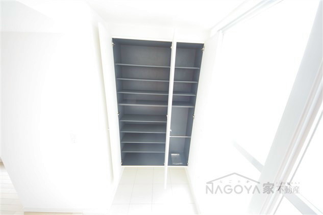 ＮＳ．ＺＥＡＬ泉 玄関