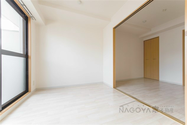 タウンエステート新栄 ベッドルーム