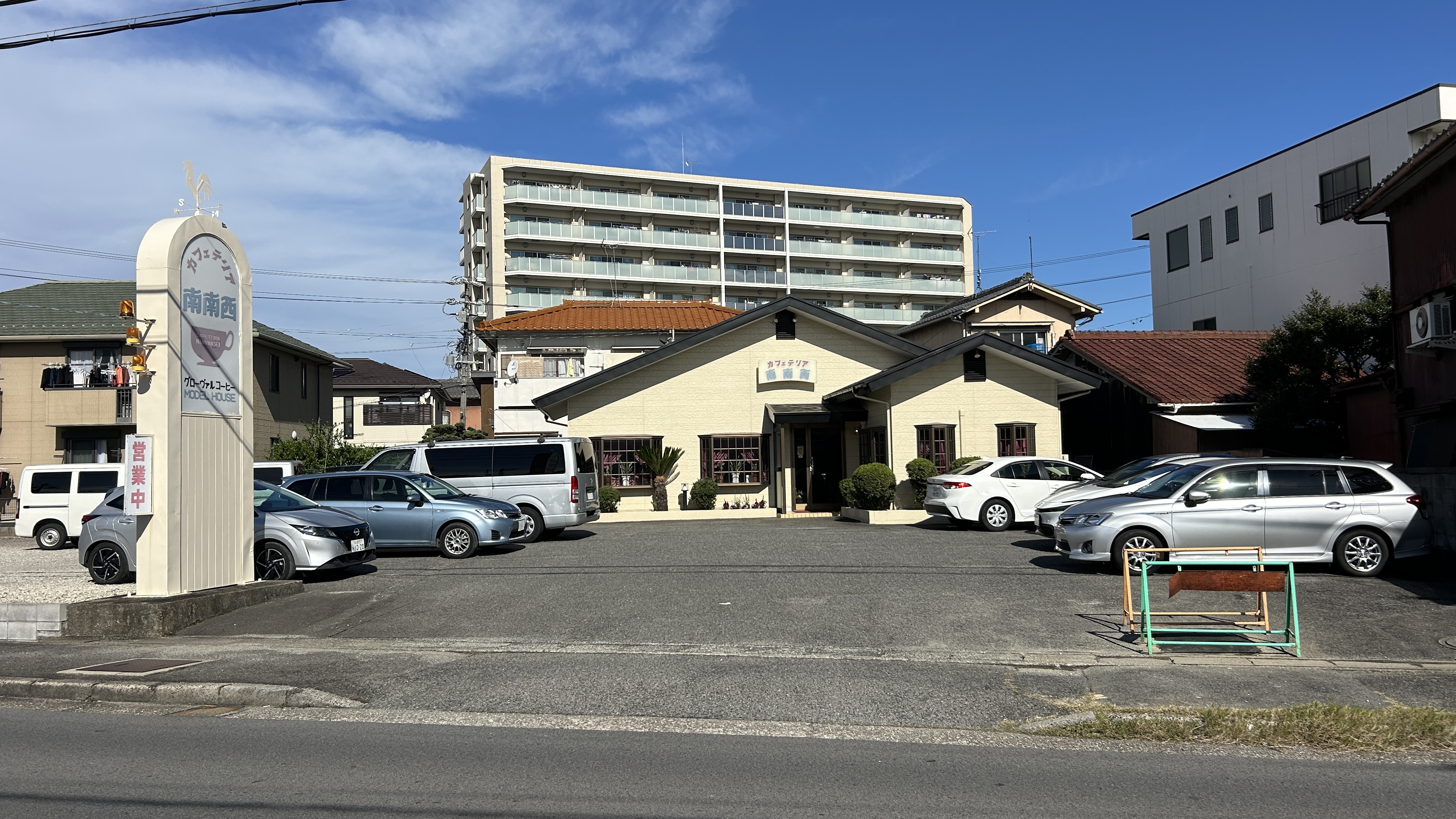 クラスト勝川 レストラン