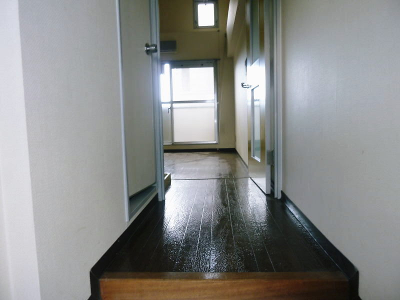 愛知県名古屋市瑞穂区大喜新町３丁目 玄関