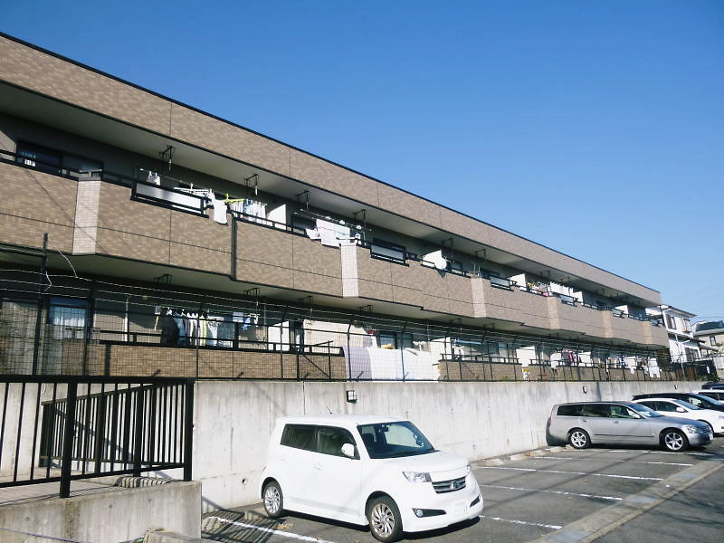 クレストステージ洋 外観