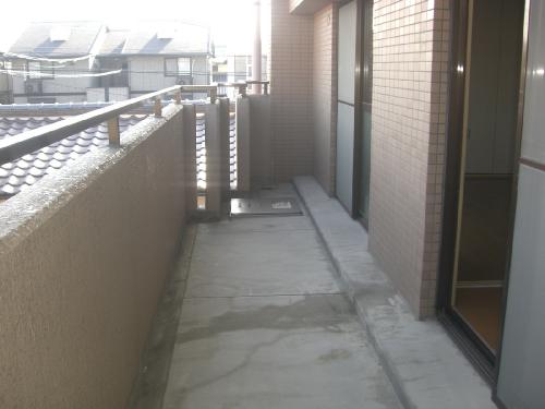 愛知県日進市岩崎台２丁目 ベランダ