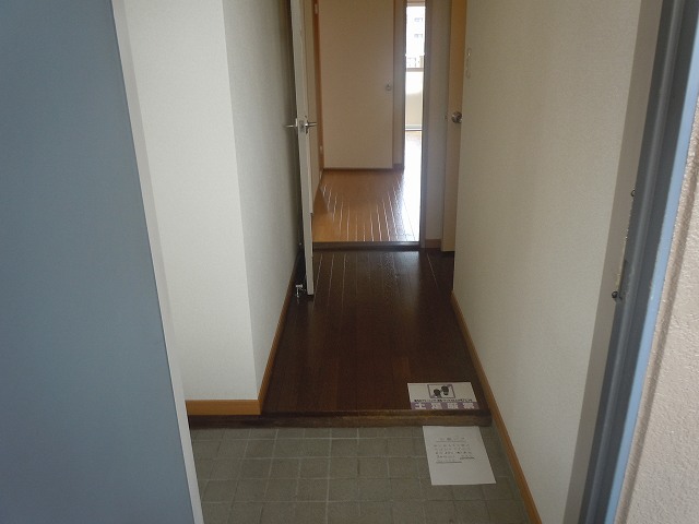 愛知県日進市栄３丁目 玄関