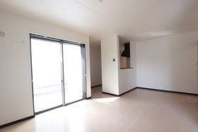愛知県名古屋市港区油屋町２丁目 リビング