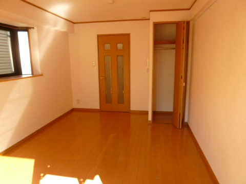 Ｃｒｏｗｎ Ｈｉｌｌｓ ベッドルーム