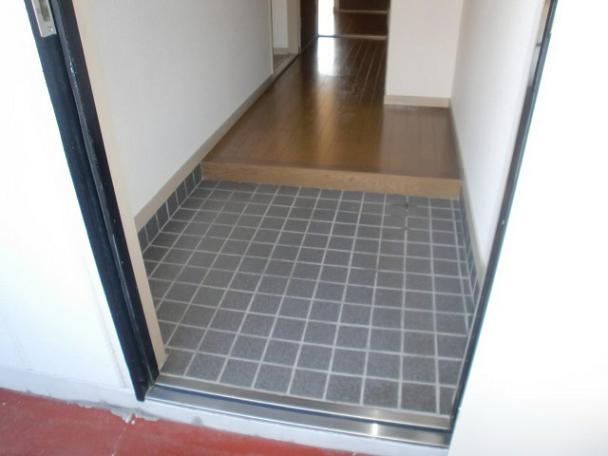 愛知県名古屋市中川区供米田２丁目 玄関