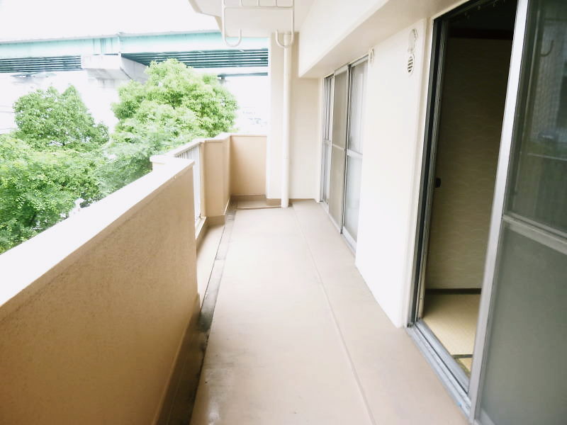 愛知県名古屋市名東区上社１丁目 ベランダ