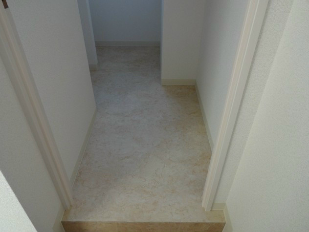 愛知県名古屋市名東区上社４丁目 玄関