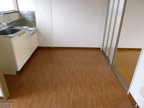 愛知県名古屋市昭和区南分町５丁目 リビング