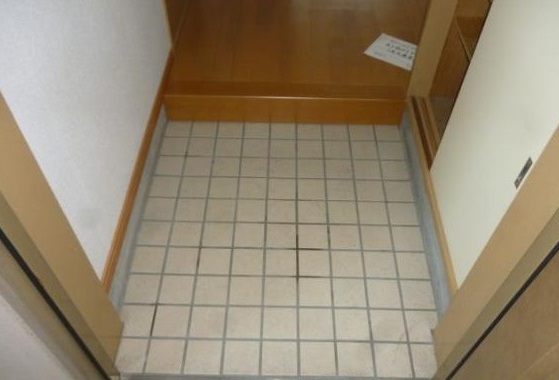 愛知県名古屋市天白区焼山２丁目 玄関