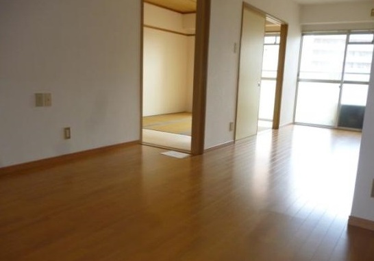 愛知県名古屋市天白区焼山２丁目 リビング