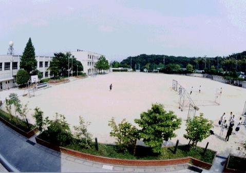 愛知県名古屋市名東区上社５丁目 中学校