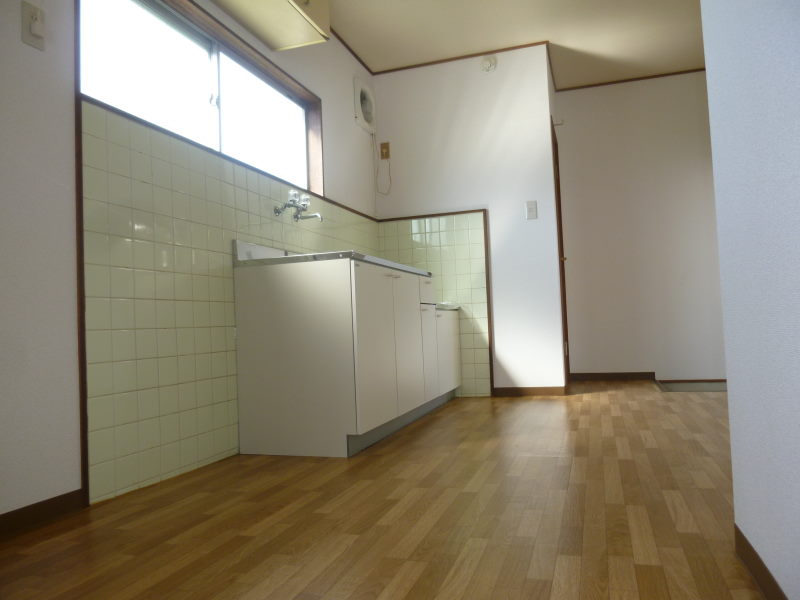 愛知県名古屋市天白区元植田１丁目 リビング