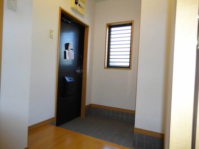愛知県名古屋市緑区姥子山１丁目 玄関