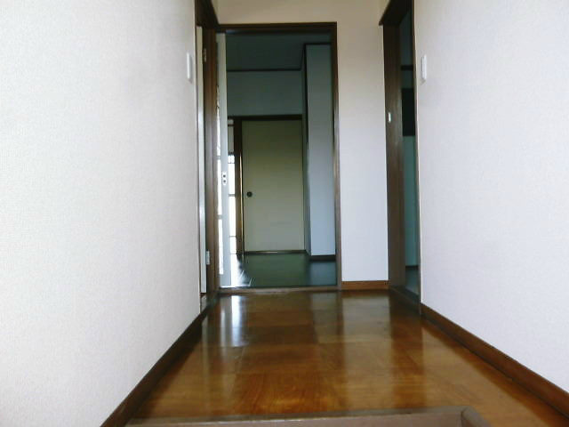 浅井ビル 玄関
