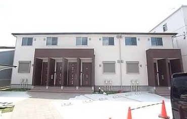 コート・シャルマン その他
