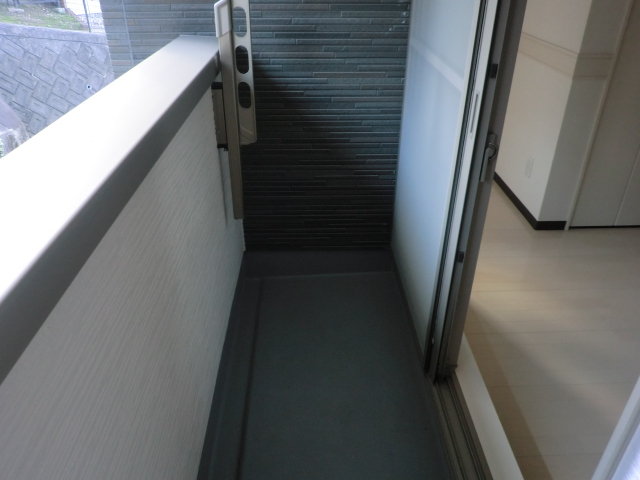 愛知県名古屋市千種区鹿子町１丁目 ベランダ