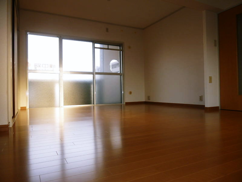 愛知県名古屋市天白区植田西１丁目 リビング