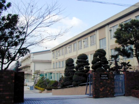 ＡＸＩＳ呼続 中学校