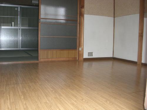 愛知県名古屋市天白区一本松２丁目 リビング