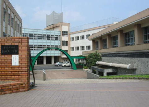 愛知県名古屋市天白区鴻の巣１丁目 小学校