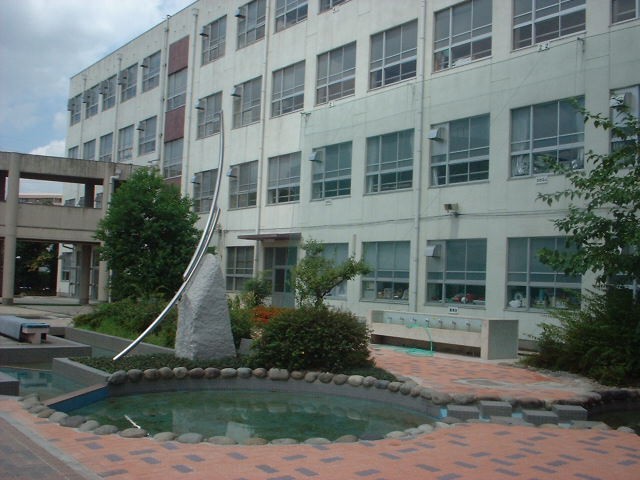 愛知県名古屋市天白区塩釜口２丁目 小学校