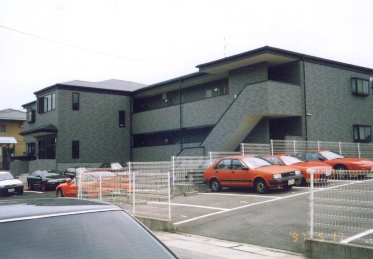 エスタ植田 駐車場