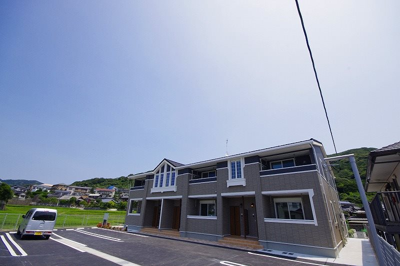 メーシャイン 203号室 外観