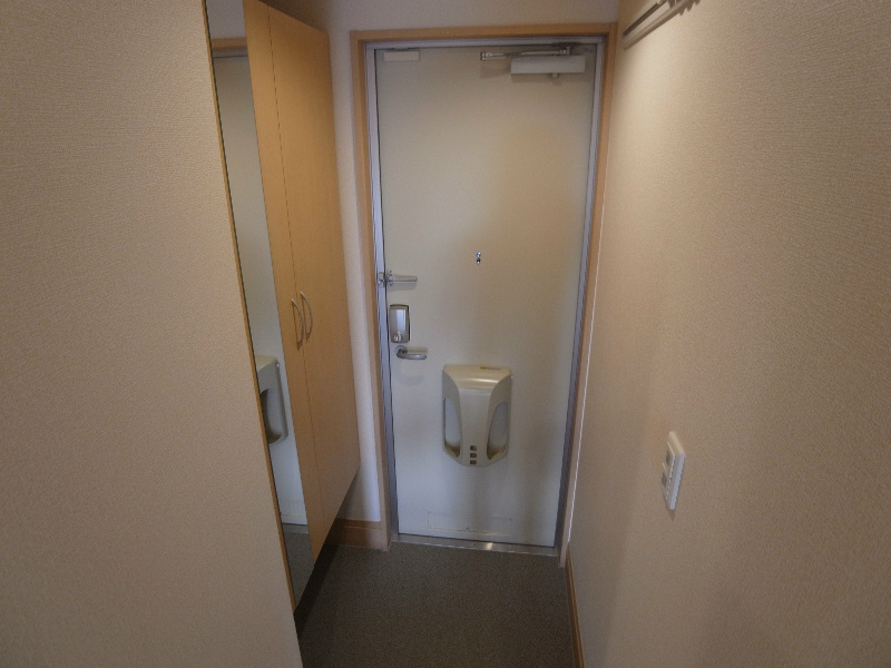 楓ハイツ 玄関