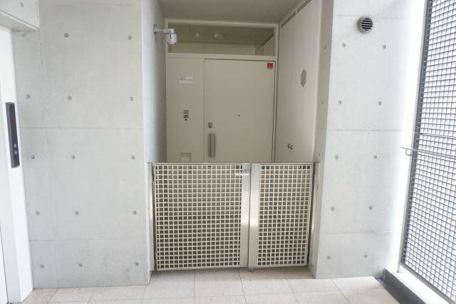 愛知県名古屋市千種区御棚町２丁目 玄関