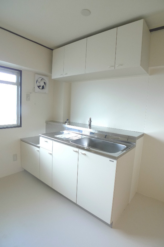 サンライズ高砂2号棟 キッチン