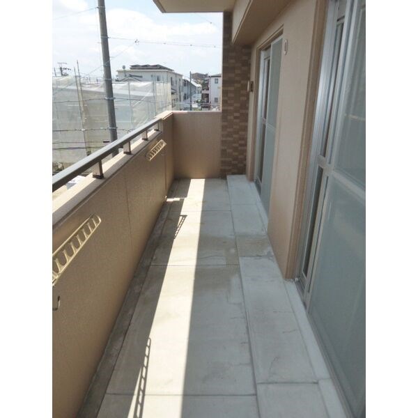 レージュ中根 ベランダ