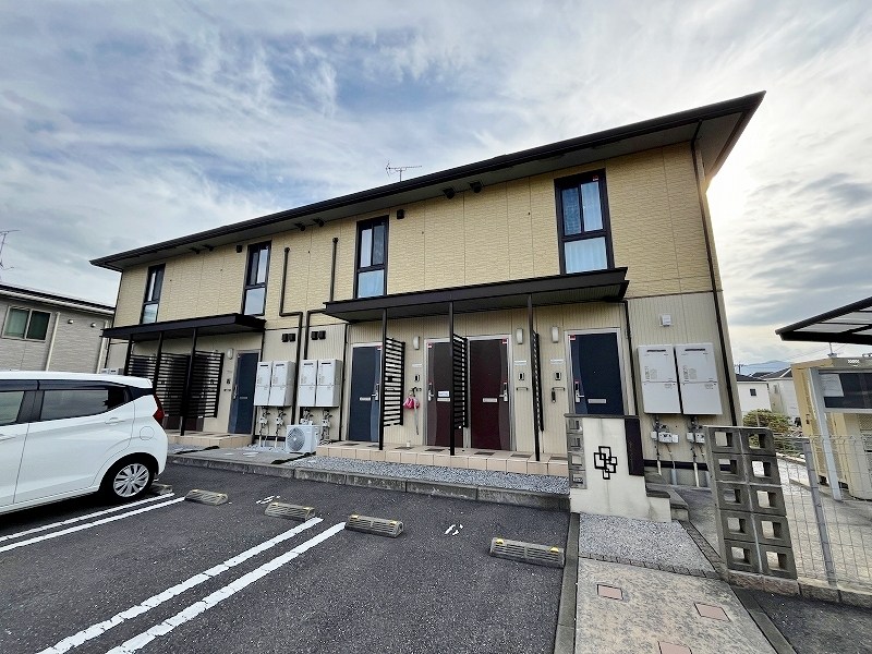 グランツ葛原 202号室 外観