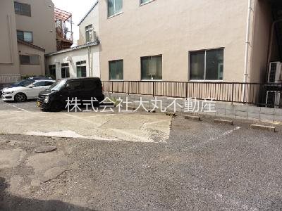レジデンス青井 駐車場