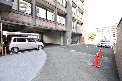 ギャラン竪町 駐車場