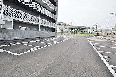 ADVANCE128（アドバンス128） 駐車場