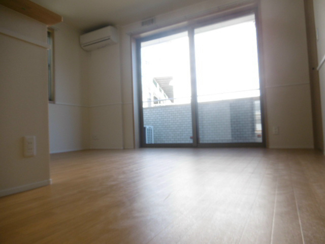 クレスタ リビング