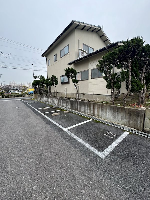 グランK 駐車場