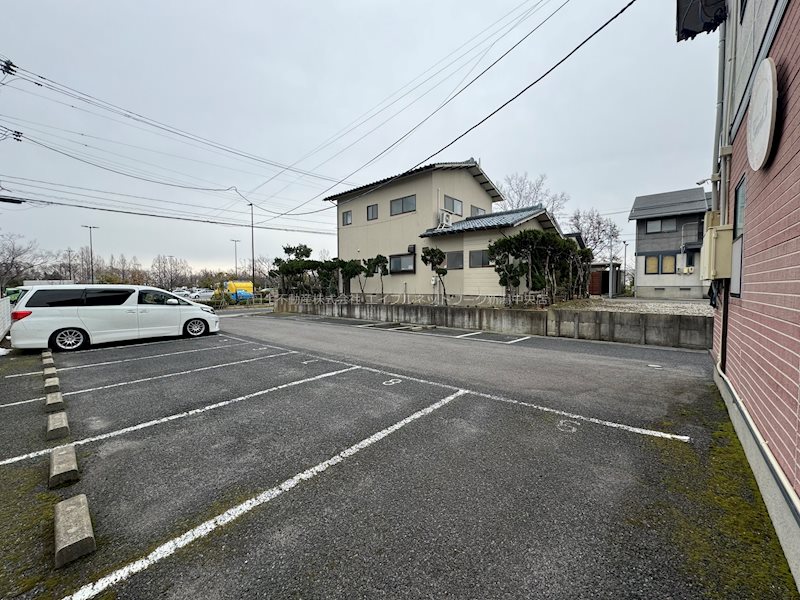 グランK 駐車場
