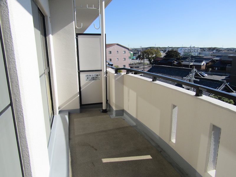 サプリーム新舞子 ベランダ