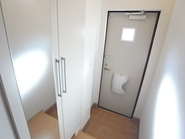 フルール　ド　スリジェ 玄関