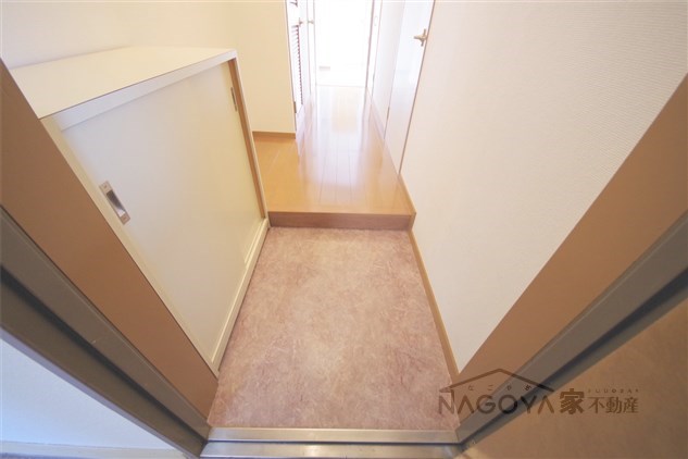 アイコービル 玄関