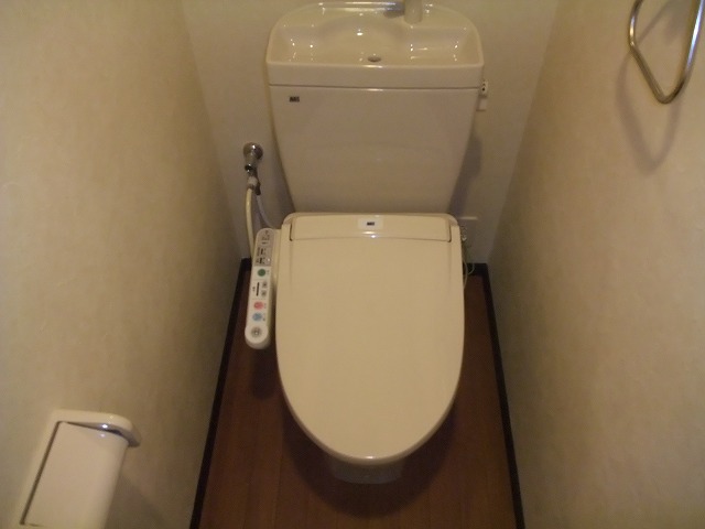 コンフォール菟道 トイレ