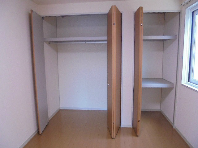 フィオーレ Ａ 収納