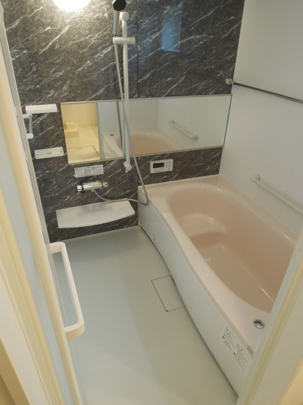 Montrose(モンローズ） 風呂画像