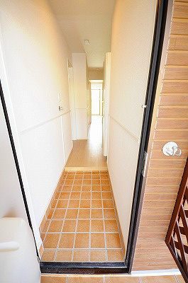 リアルエステートＸⅡ 玄関